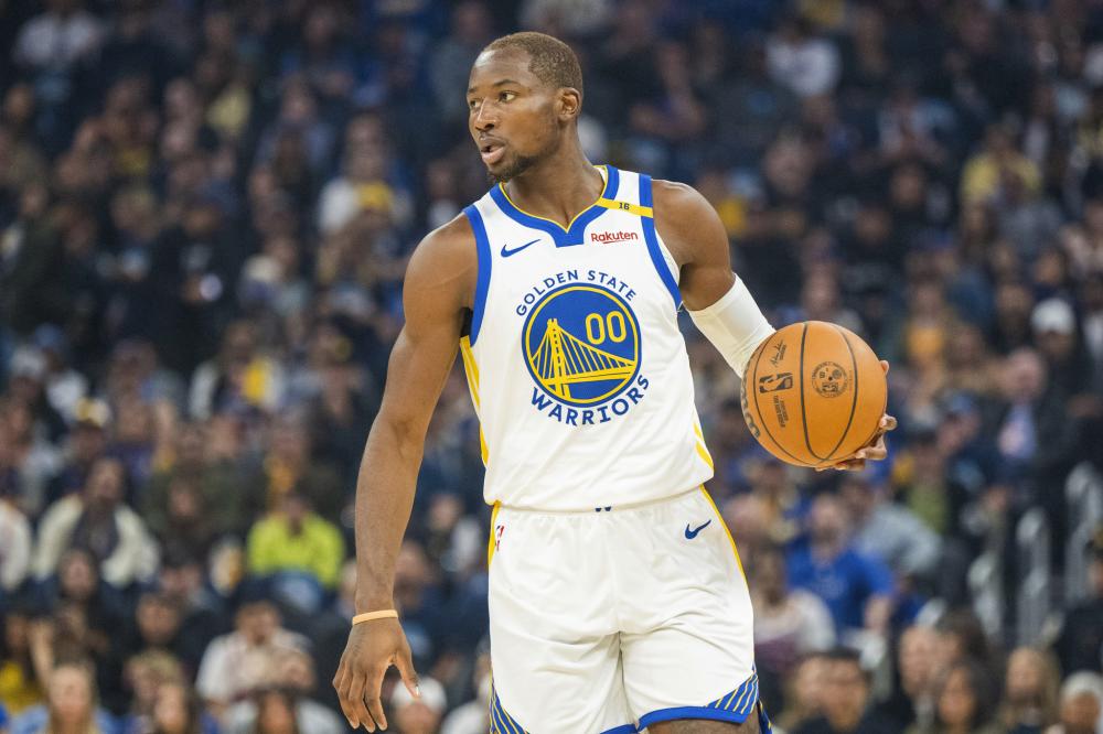 新落成的雕 新落成的雕