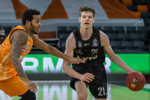 奖前均已拿 奖前均已拿