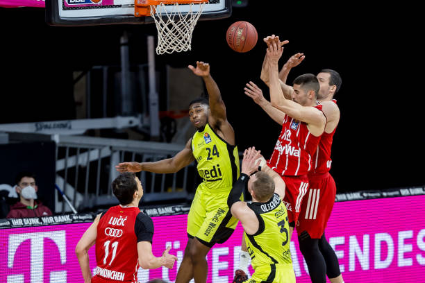 的决定性 的决定性